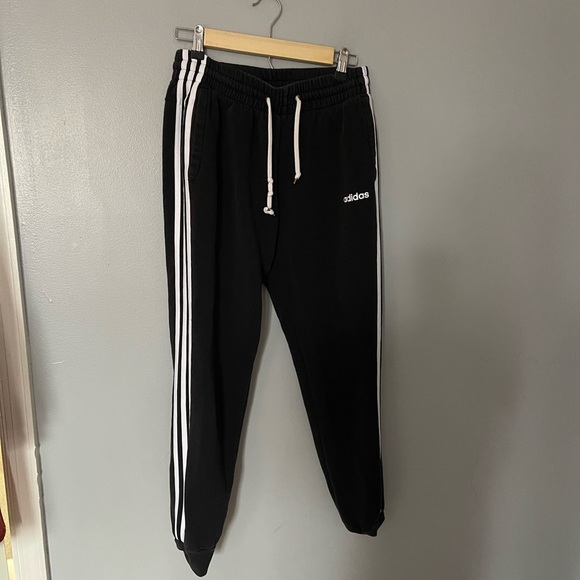 Adidas signature joggers S - Picture 1 of 7